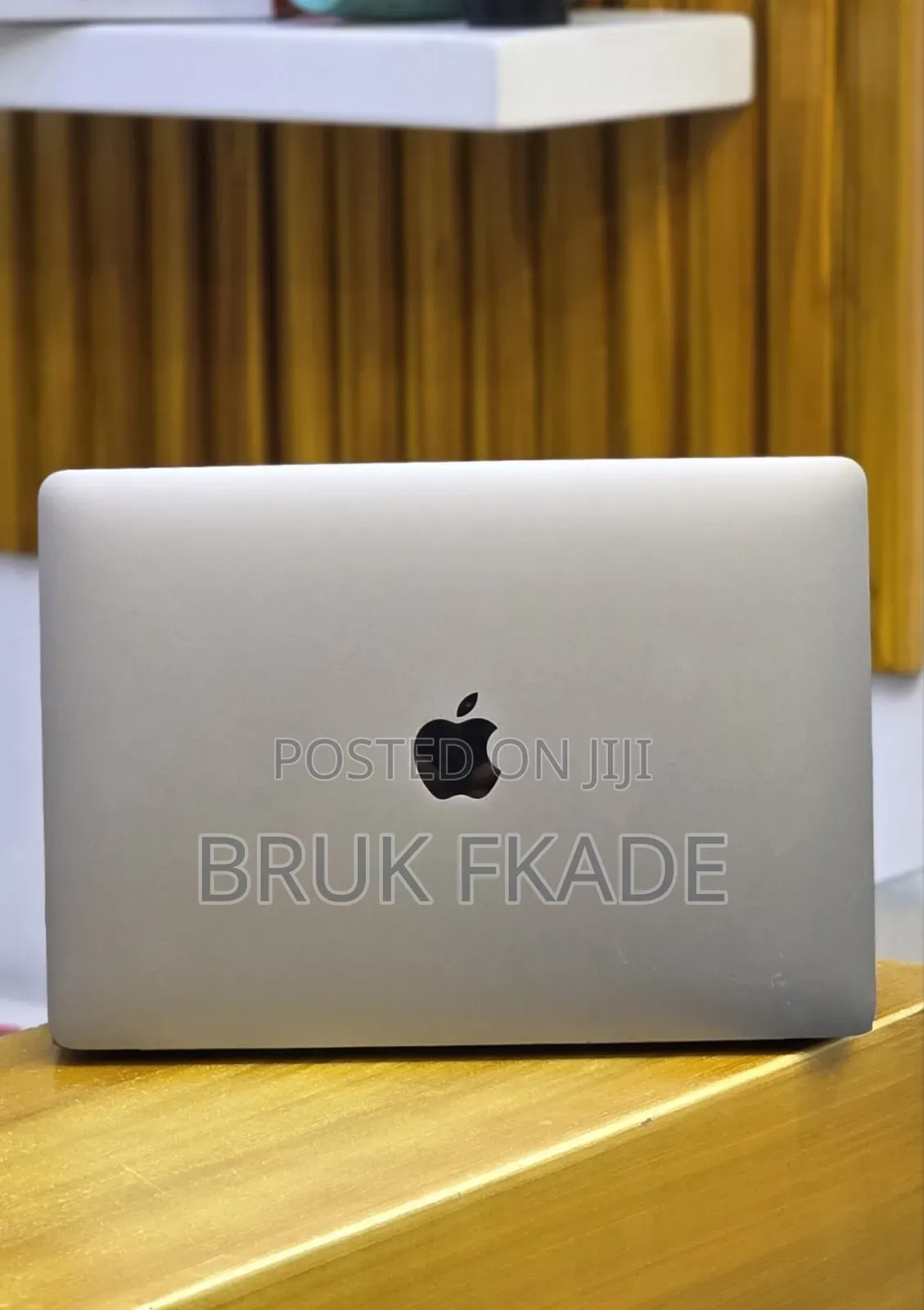 New Laptop Apple MacBook Air 2020 M1 16GB Apple M1 SSD 512GB