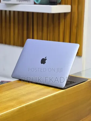 New Laptop Apple MacBook Air 2020 M1 16GB Apple M1 SSD 512GB