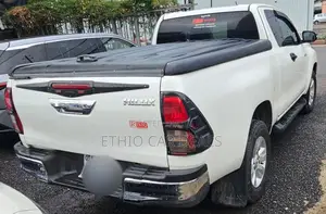 Toyota Hilux 2017 White