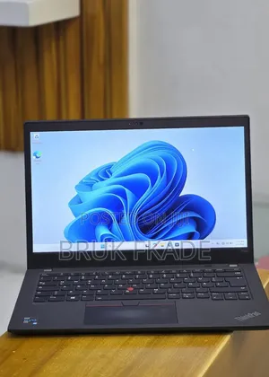 New Laptop Lenovo ThinkPad T14s Gen 1 16GB Intel Core i7 SSD 512GB
