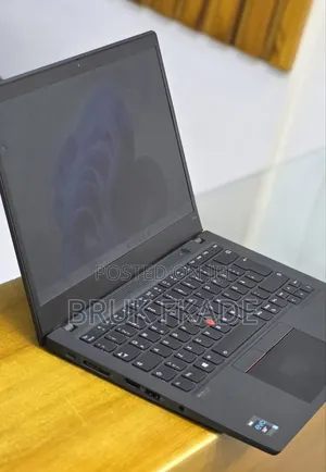 New Laptop Lenovo ThinkPad T14s Gen 1 16GB Intel Core i7 SSD 512GB