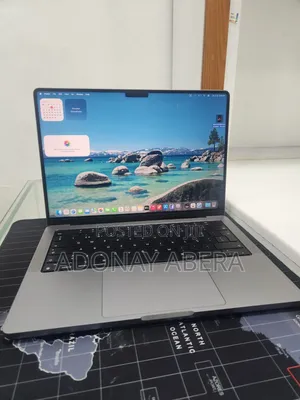 New Laptop Apple MacBook 32GB Apple M1 Pro SSD 512GB