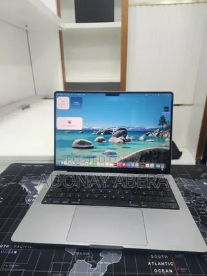 New Laptop Apple MacBook 32GB Apple M1 Pro SSD 512GB