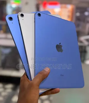 New Apple iPad (2025) 64 GB