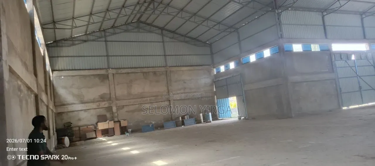 የሚከራይ መጋዘን በቃሊቲ አከባቢ