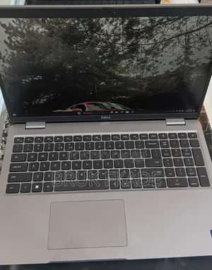 New Laptop Dell Latitude 5540 16GB Intel Core i7 SSD 512GB