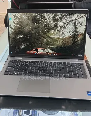 New Laptop Dell Latitude 5540 16GB Intel Core i7 SSD 512GB