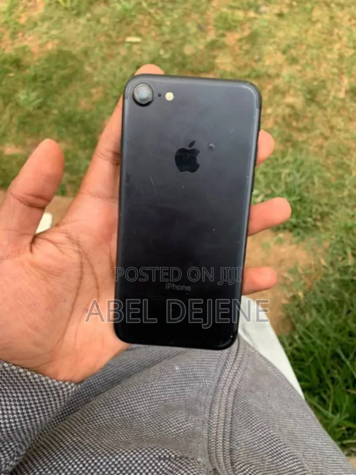 Apple iPhone 7 128 GB Black