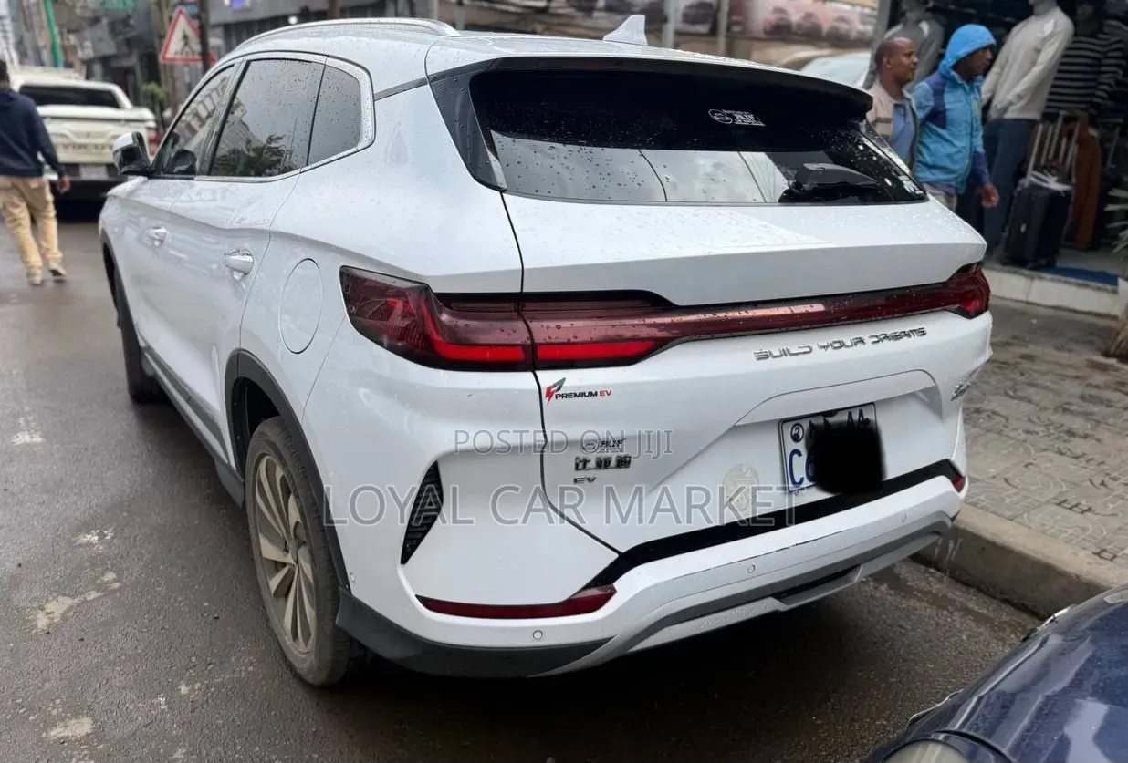 BYD Song Plus 2024 White