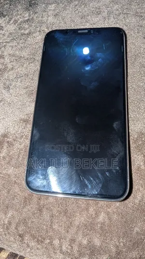 Apple iPhone X 64 GB White