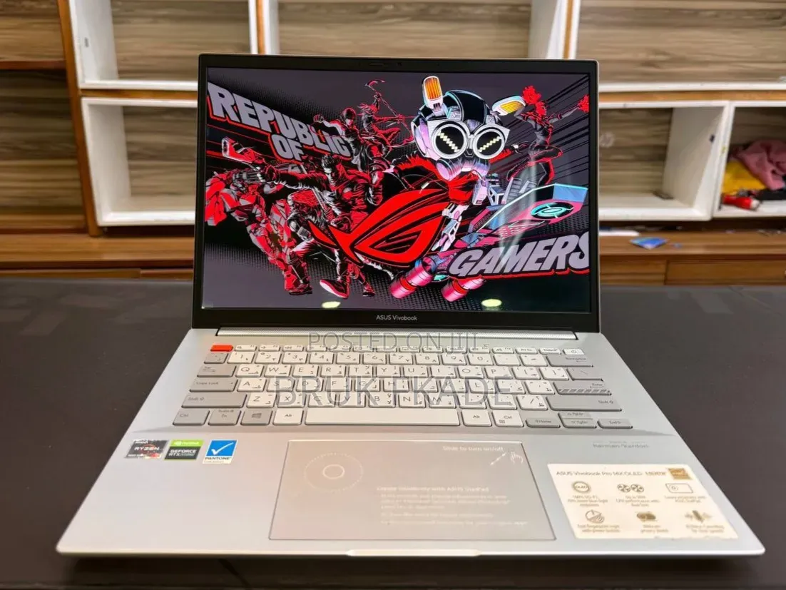 New Laptop Asus VivoBook 15 X505BA 16GB AMD Ryzen 7 SSD 512GB