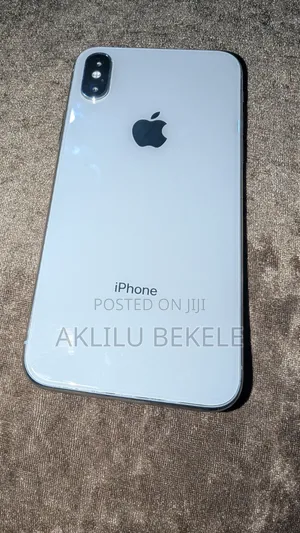 Apple iPhone X 64 GB White