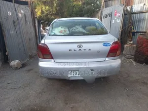 Toyota Platz 2001 Silver