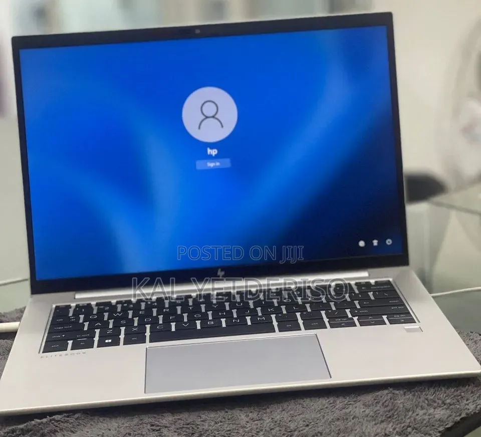 New Laptop HP EliteBook 840 G10 16GB Intel Core i7 SSD 512GB