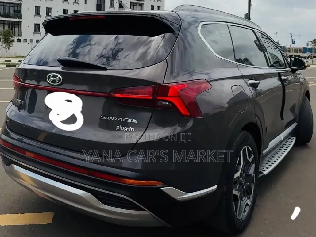 Hyundai Santa Fe Plug-In Hybrid 2023 Gray