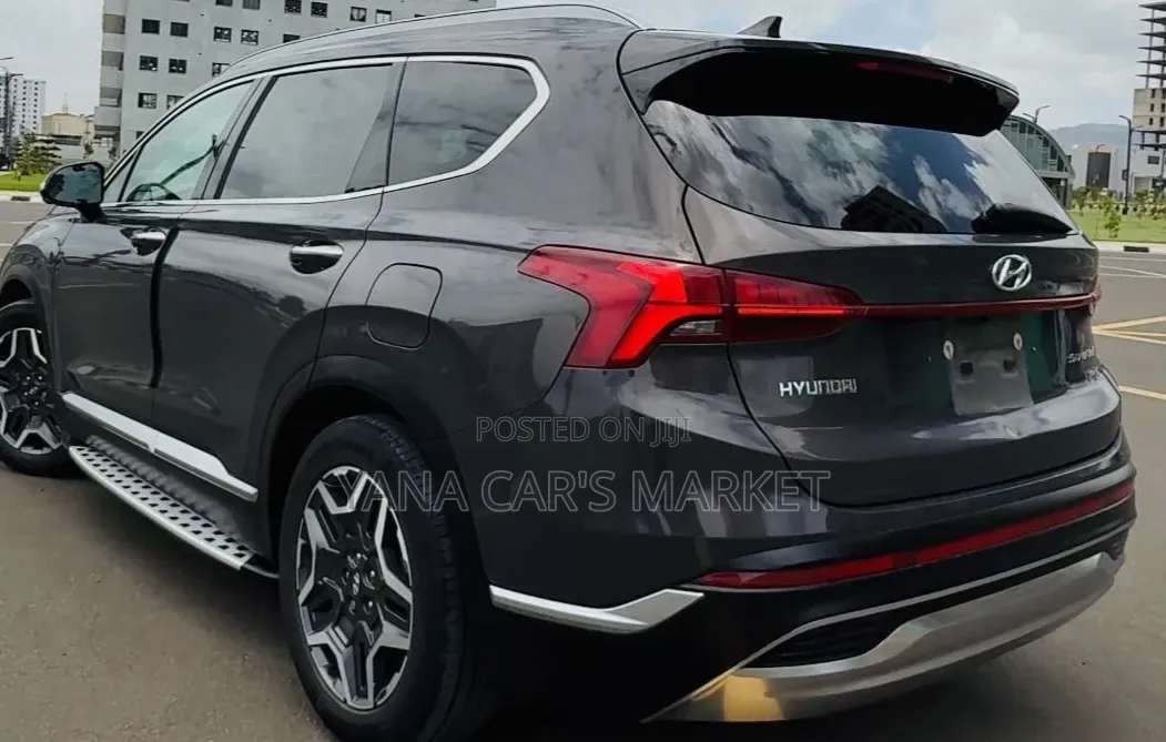 Hyundai Santa Fe Plug-In Hybrid 2023 Gray