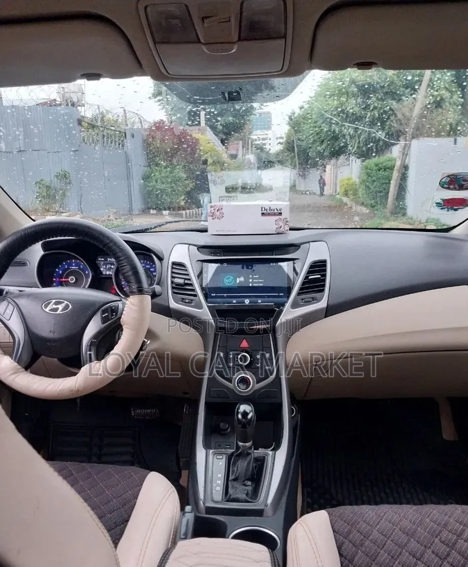 Hyundai Avante 2015 Blue