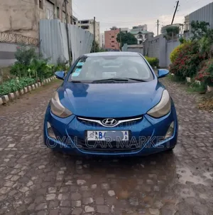 Hyundai Avante 2015 Blue