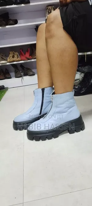 የሴቶች ቦንዳ ጫማዎች