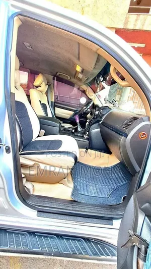 Toyota Land Cruiser 2013 Silver