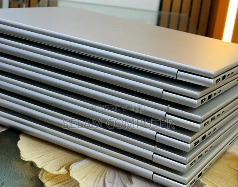 New Laptop HP EliteBook x360 1040 G9 16GB Intel Core i7 SSD 512GB