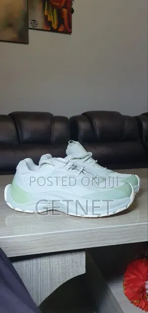Brand Shose