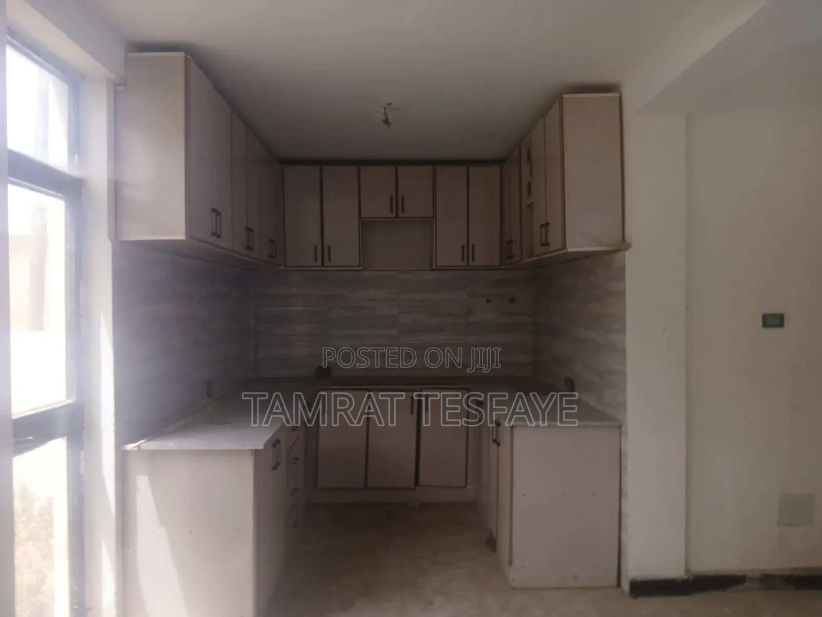 5bdrm House in Sululta, Oromia-Finfinne for sale