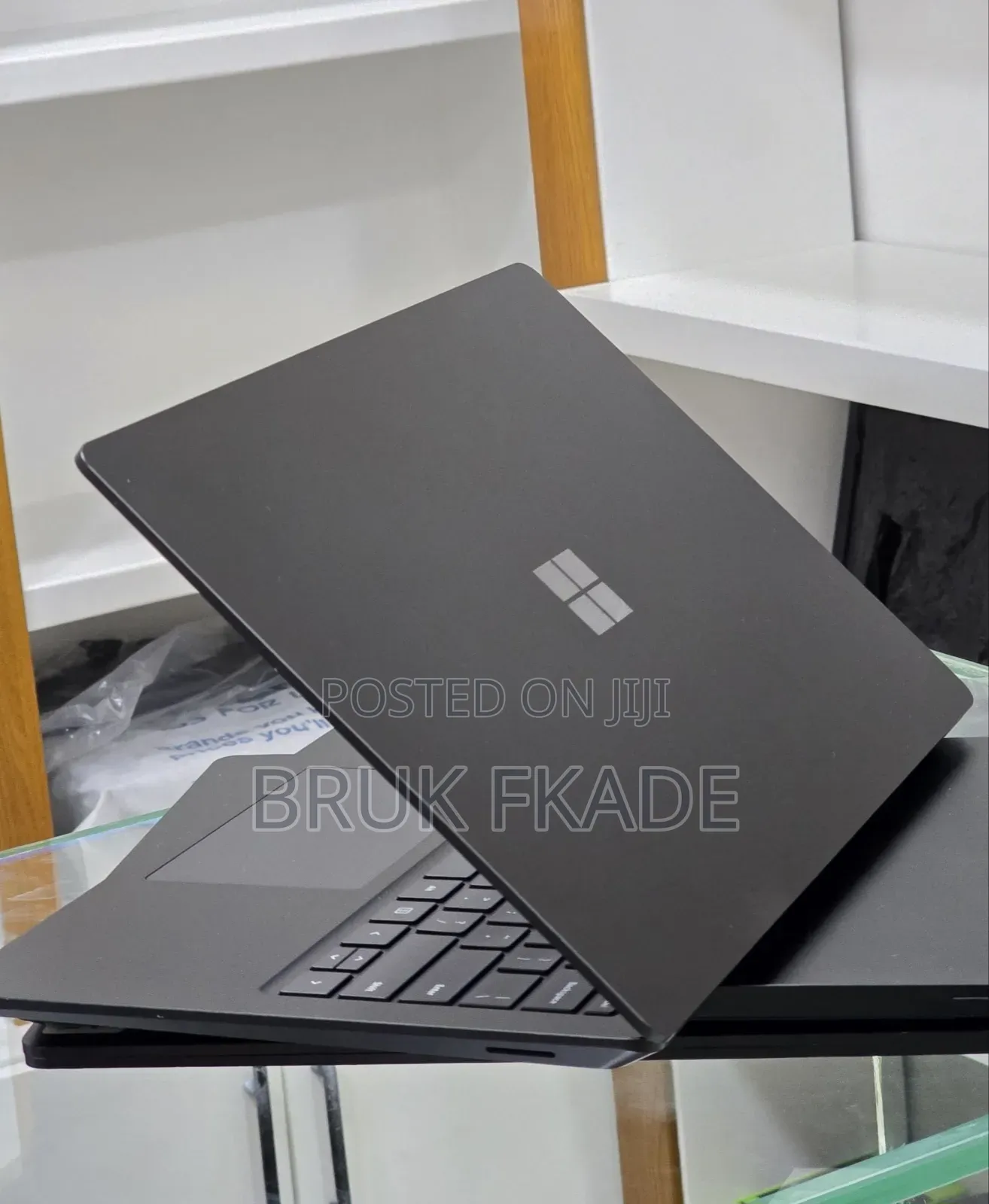 New Laptop Microsoft Surface Laptop 4 16GB Intel Core i5 SSD 512GB
