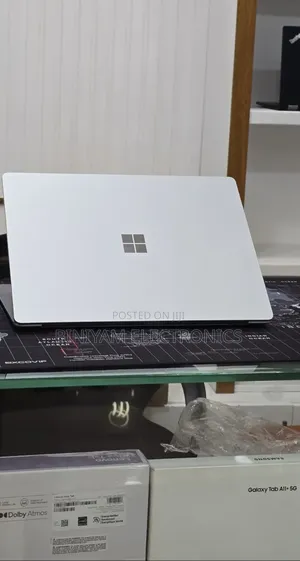 New Laptop Microsoft Surface Laptop 3 16GB Intel Core i7 SSD 512GB