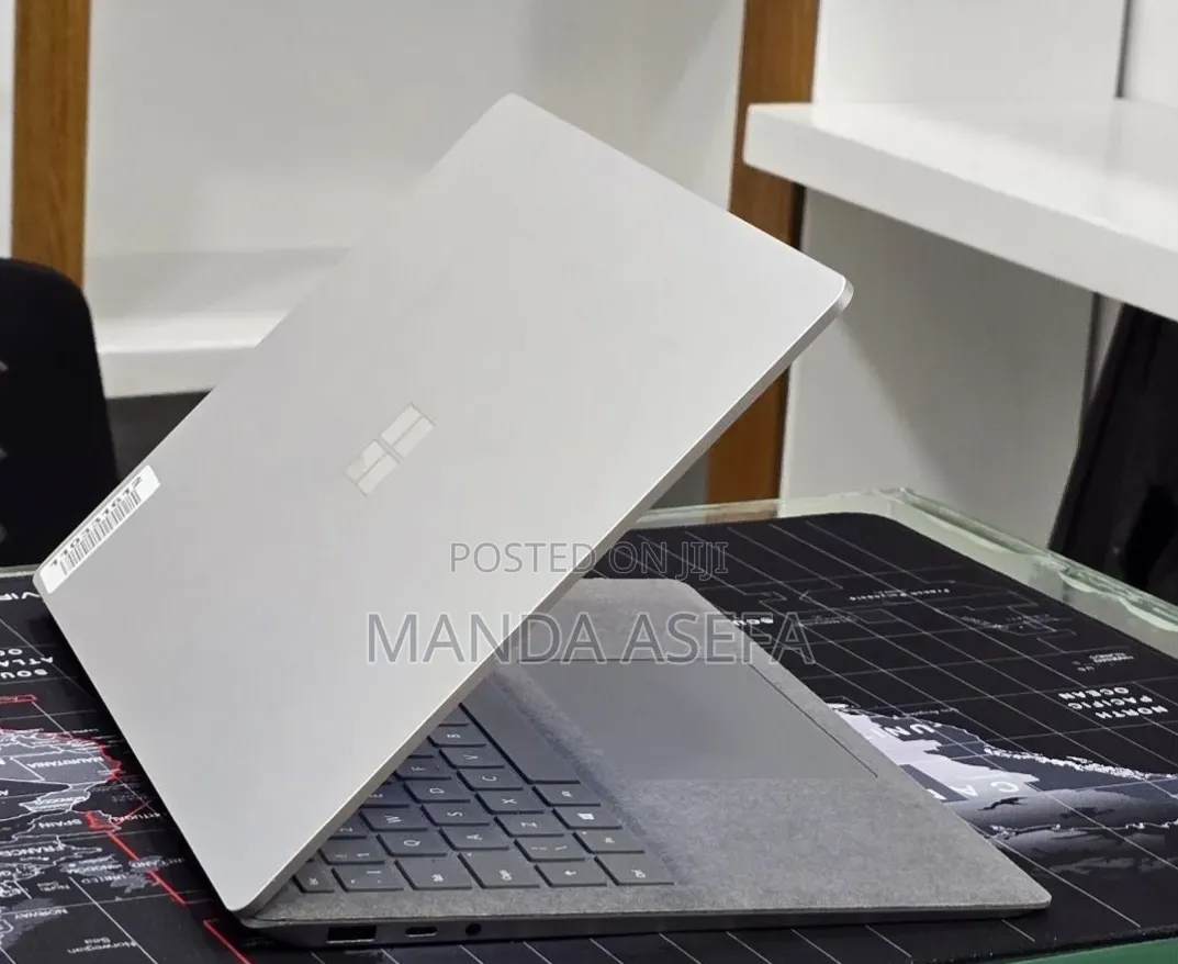 New Laptop Microsoft Surface Laptop 4 16GB Intel Core i7 SSD 512GB