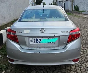 Toyota Yaris 2014 Silver