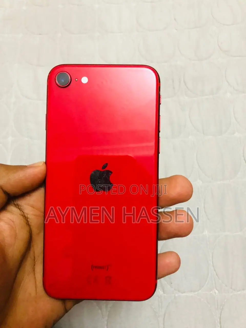 Apple iPhone SE (2020) 64 GB Red