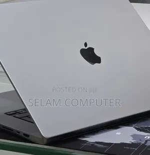 New Laptop Apple MacBook Pro 2021 M1 Max 32GB Apple M1 SSD 1T