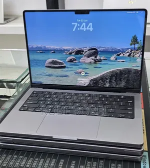 New Laptop Apple MacBook Pro 2019 32GB Apple M1 Pro SSD 512GB