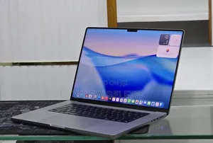 New Laptop Apple MacBook Pro 32GB Apple M1 Max SSD 1T