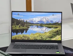New Laptop HP ZBook Firefly G8 16GB Intel Core i7 SSD 512GB