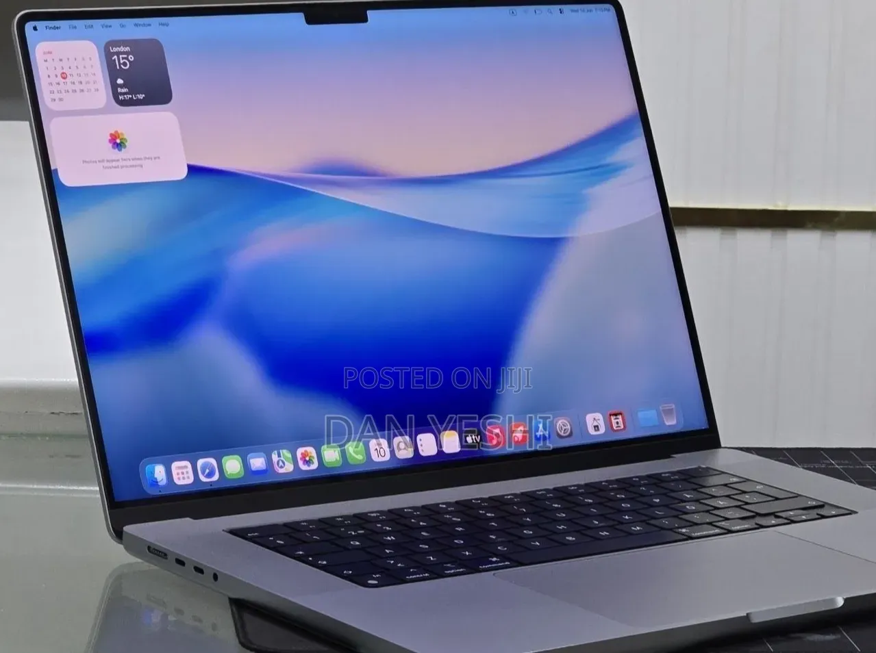 New Laptop Apple MacBook Pro 32GB Apple M1 Max SSD 1T