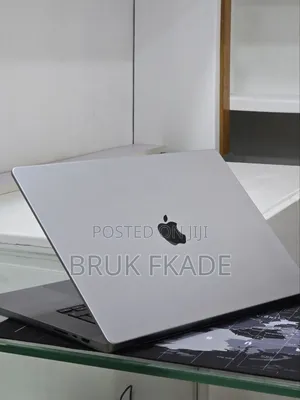 New Laptop Apple MacBook Pro 2021 M1 Max 32GB Apple M1 Max SSD 1T