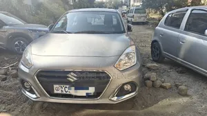 Suzuki Dzire 2022 Silver