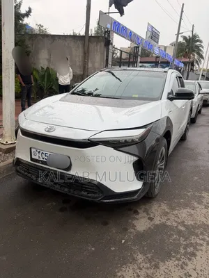 Toyota bZ4X 2023 White
