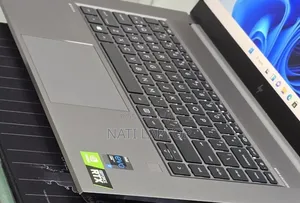 New Laptop HP 32GB Intel Core i7 SSD 512GB
