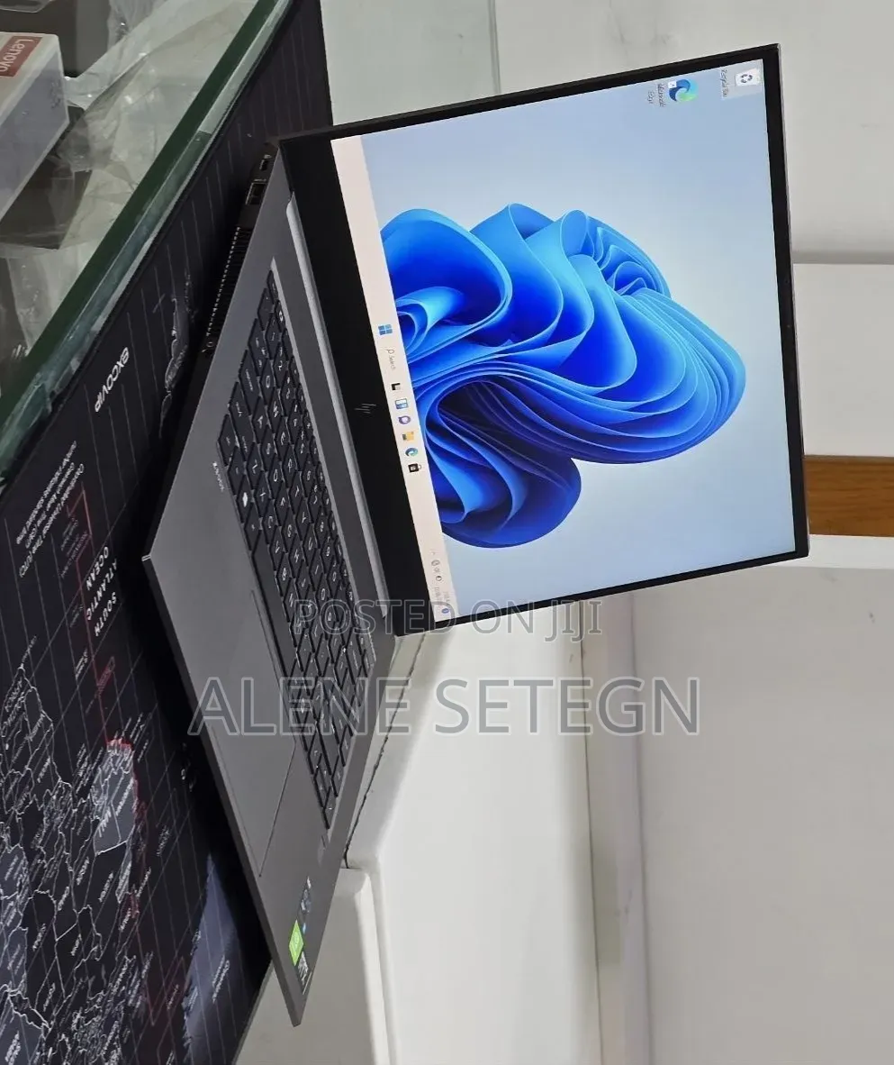 New Laptop HP ZBook 14 32GB Intel Core i7 SSD 512GB