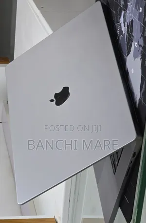 New Laptop Apple MacBook Pro 2021 M1 Max 32GB Apple M1 Max SSD 1T