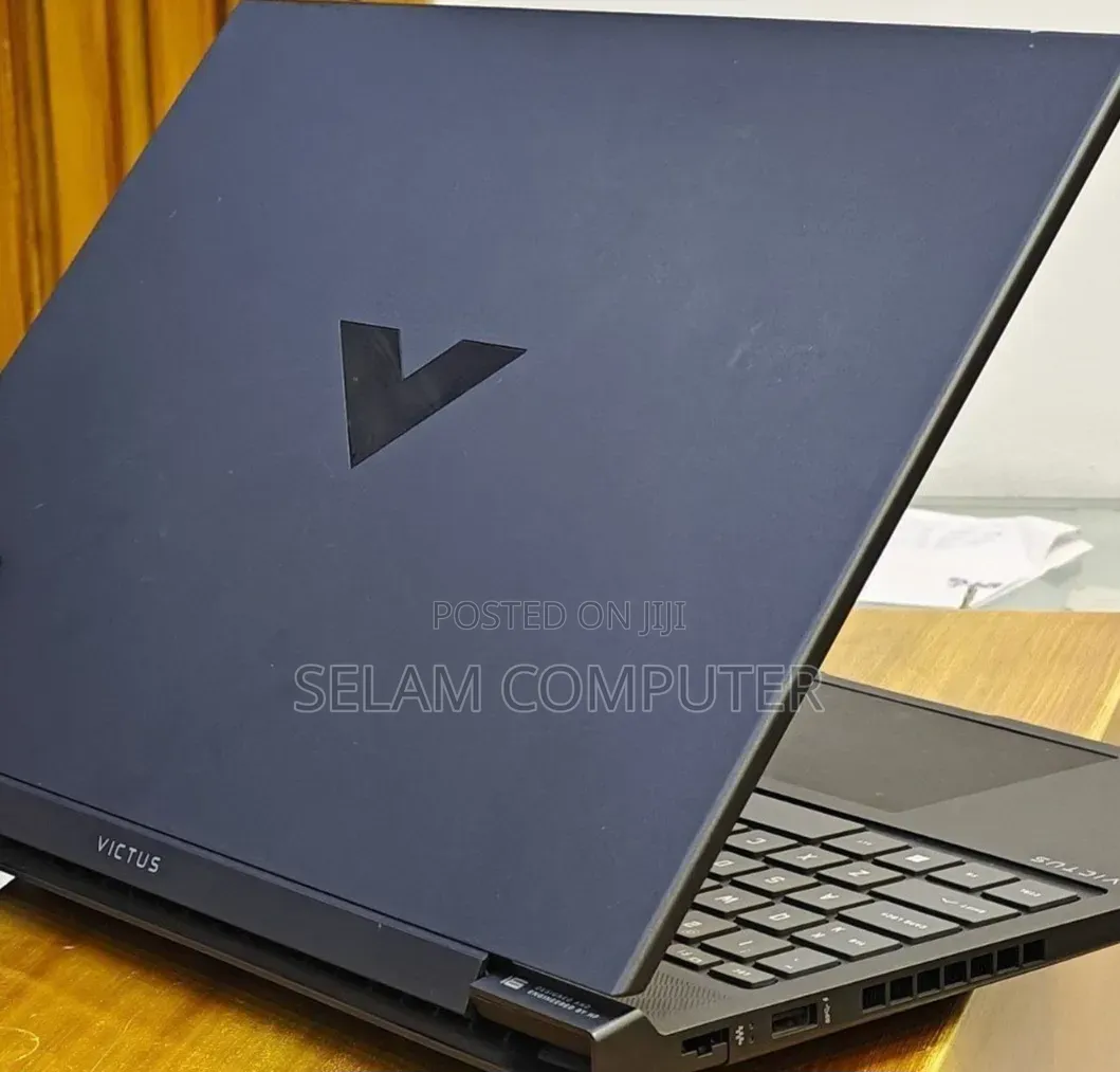 New Laptop HP Victus 15 16GB Intel Core i7 SSD 1T