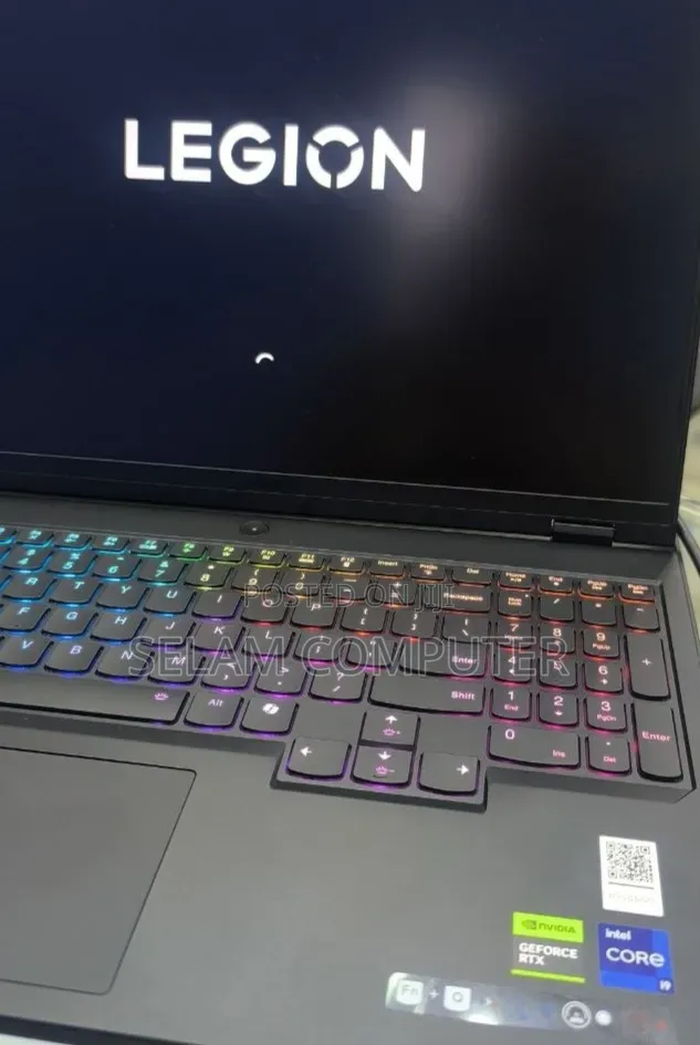 New Laptop Lenovo Legion Pro 7 32GB Intel Core i9 SSD 1T
