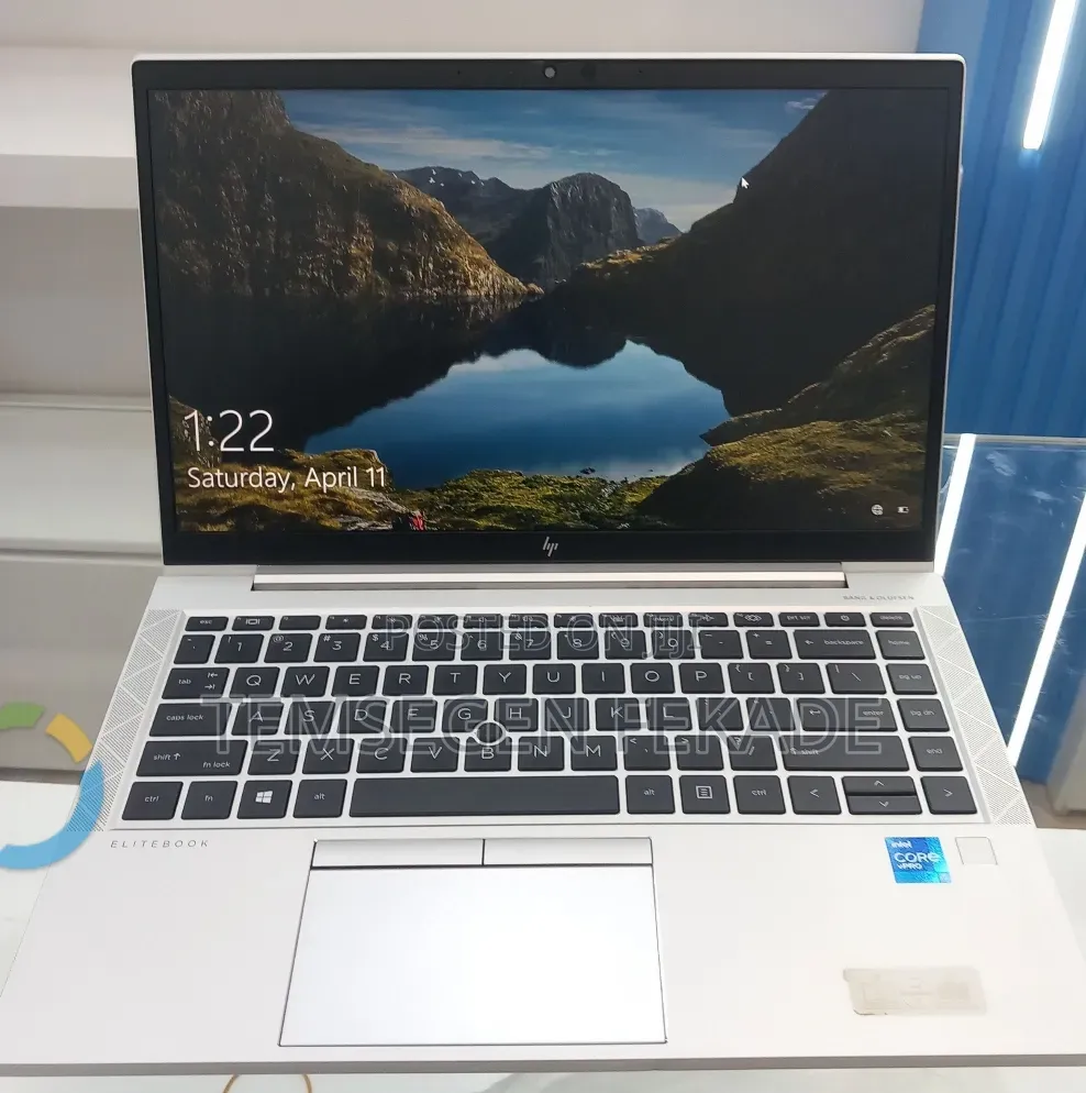 New Laptop HP EliteBook 840 G8 16GB Intel Core i5 SSD 512GB