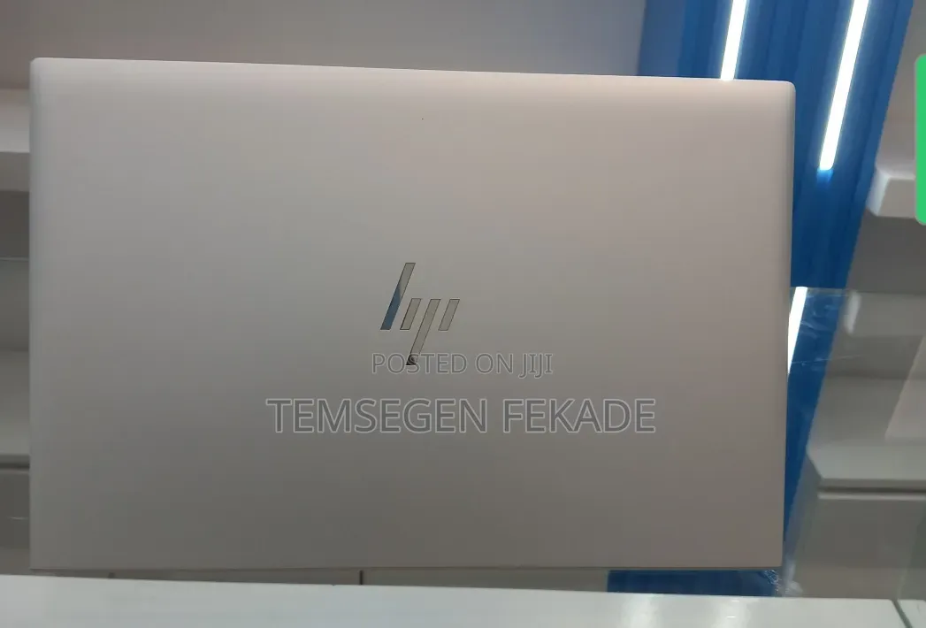 New Laptop HP EliteBook 840 G8 16GB Intel Core i5 SSD 512GB
