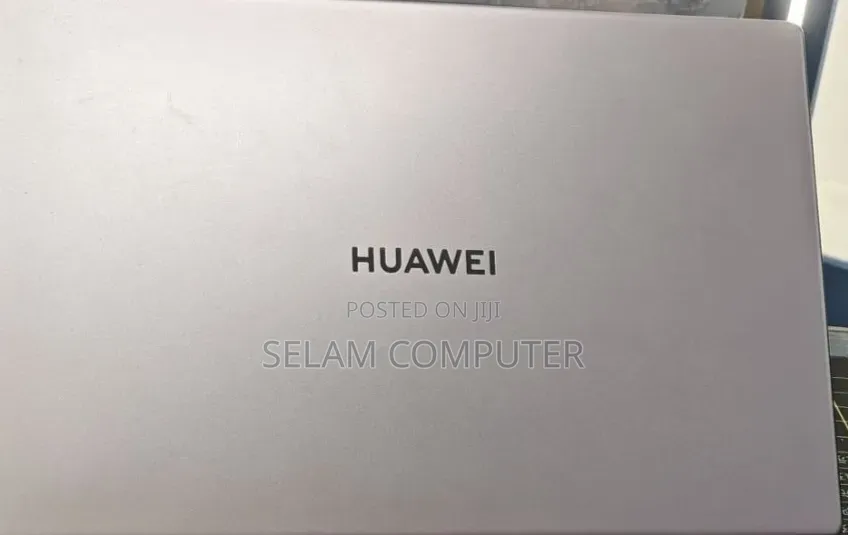 New Laptop Huawei MateBook 13 WRT-W29E 8GB Intel Core i3 SSD 256GB