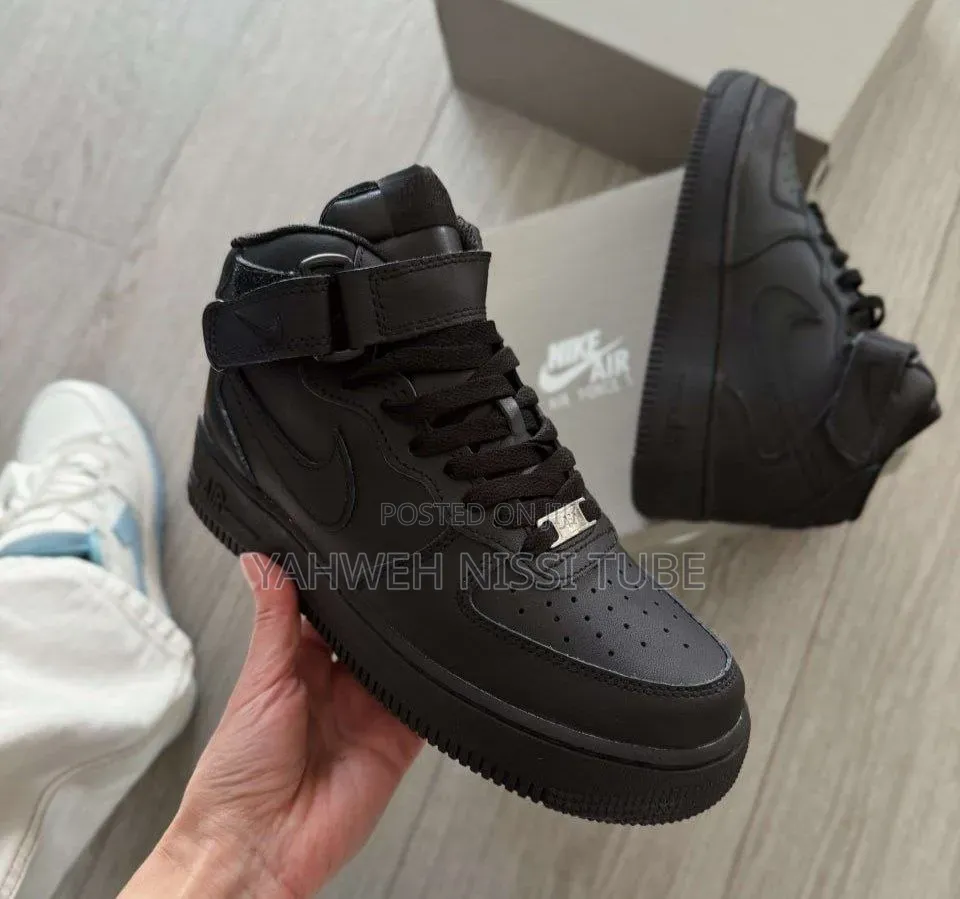 Nike Air Force 1 Mid '07 Triple Black