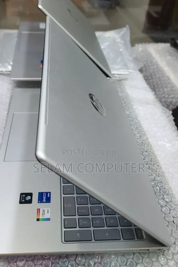 New Laptop HP Stream Notebook 16GB Intel Core i7 SSD 1T